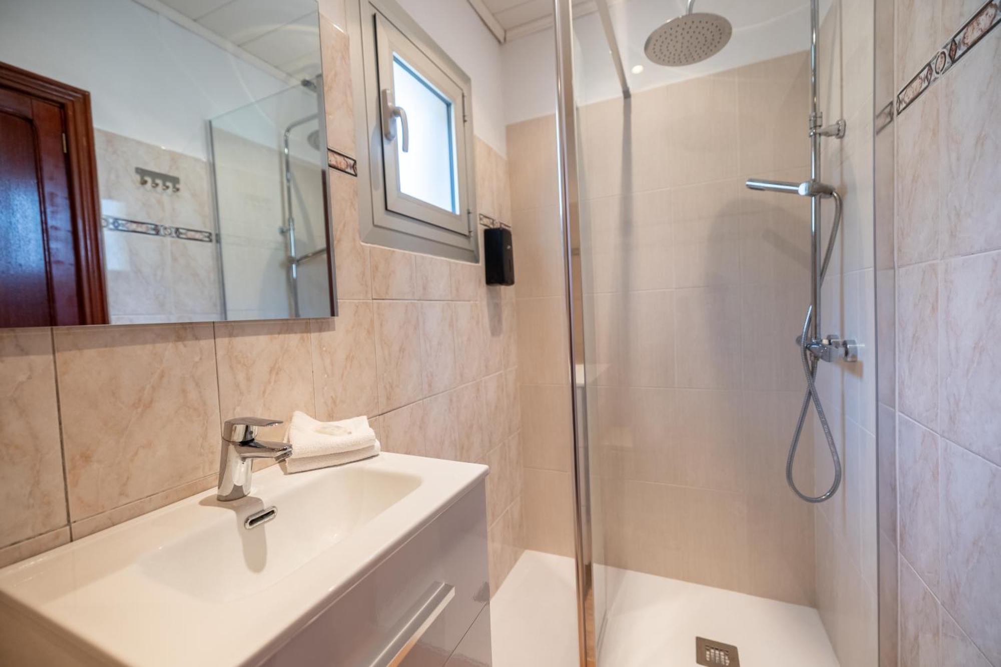 Hostal Doris - Adults Only Колонья Сант Джордин Номер фото